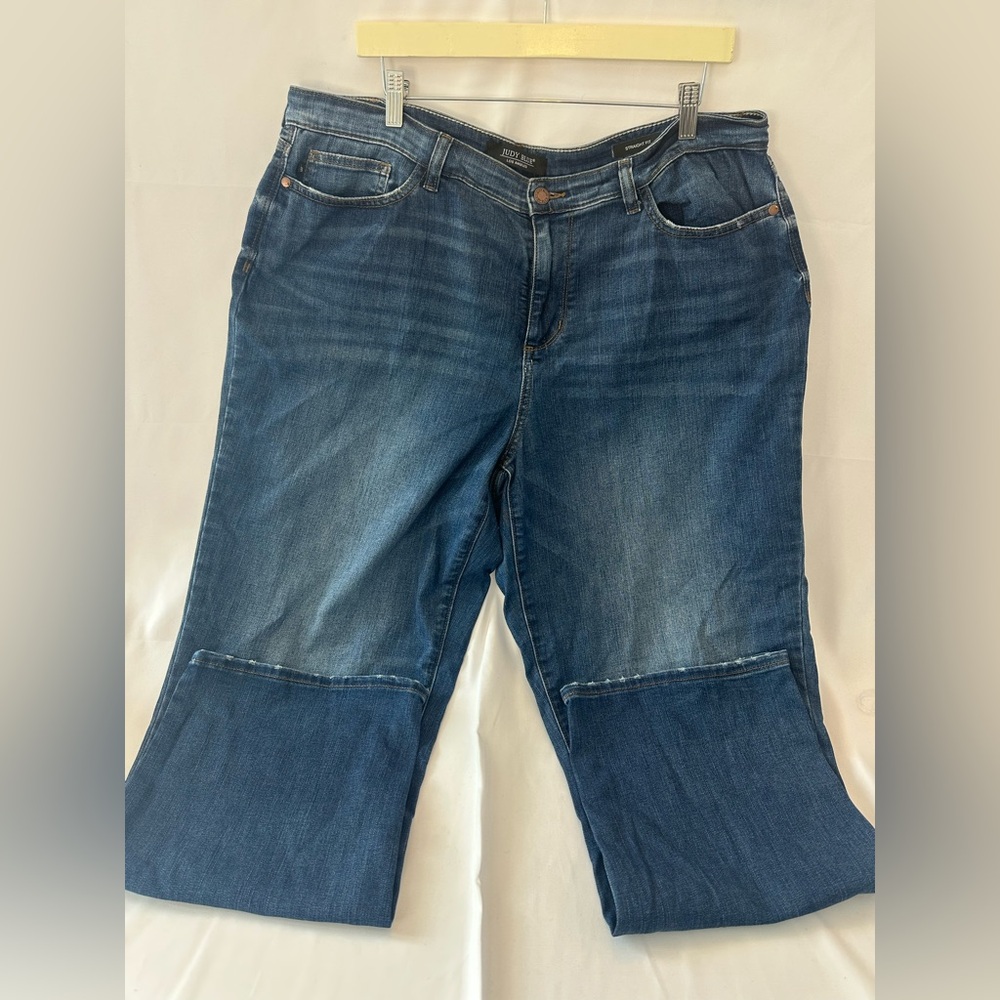 Judy Blue 15/32 Straight fit relaxed denim jeans - Picture 1 of 10